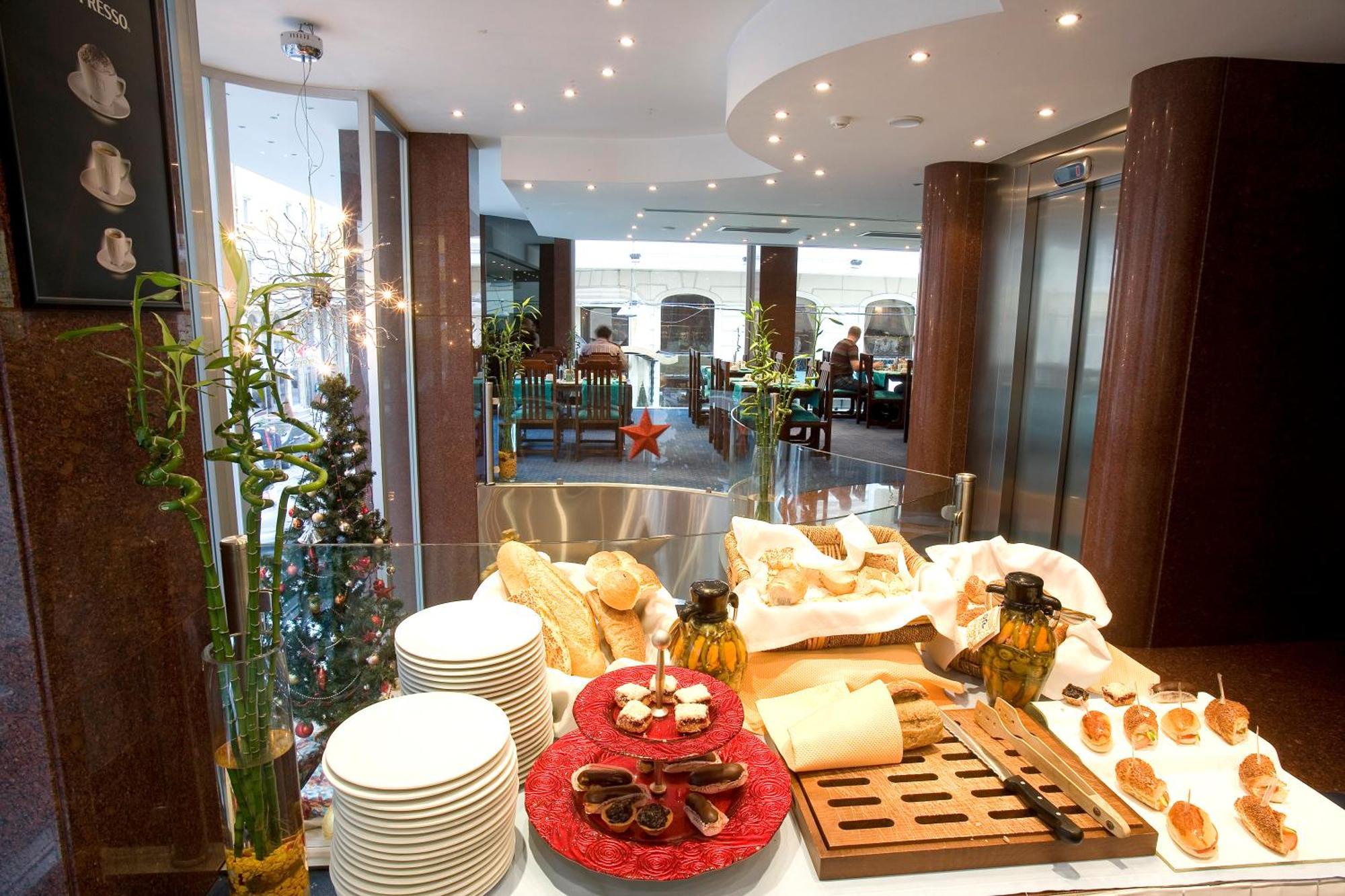 Sv Business Hotel Taksim อิสตันบูล ภายนอก รูปภาพ