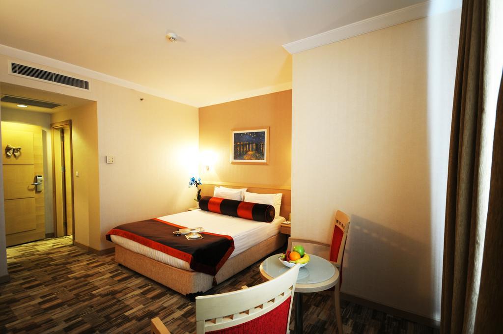 Sv Business Hotel Taksim อิสตันบูล ภายนอก รูปภาพ