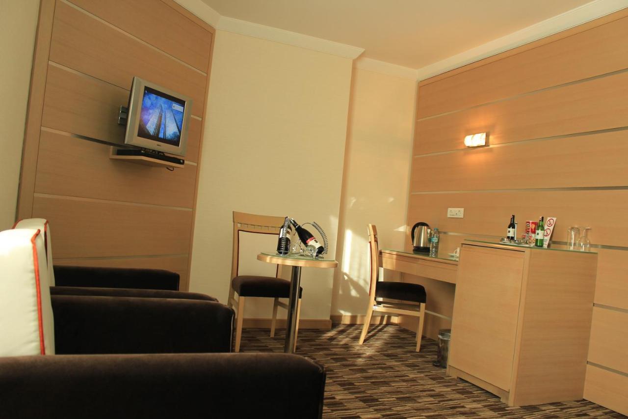 Sv Business Hotel Taksim อิสตันบูล ภายนอก รูปภาพ